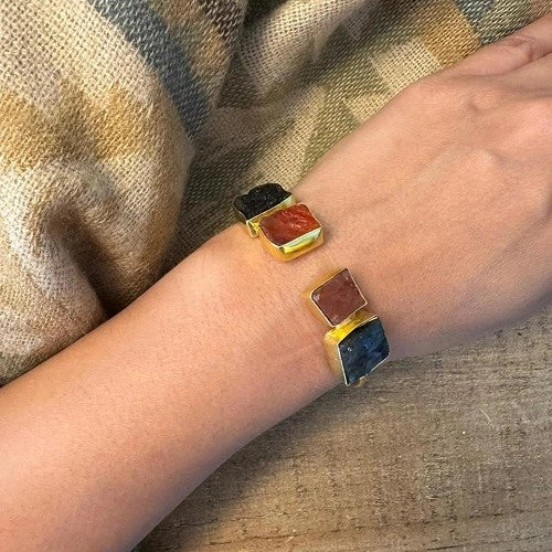 Bracelts 6