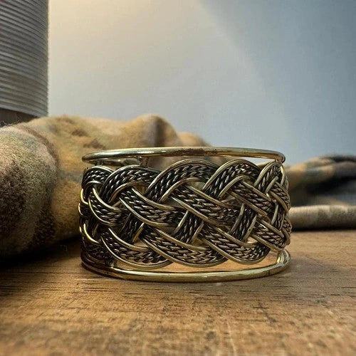 Bracelts 5