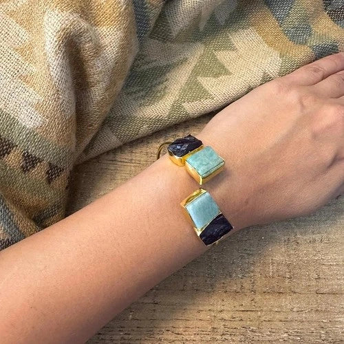 Bracelts 8