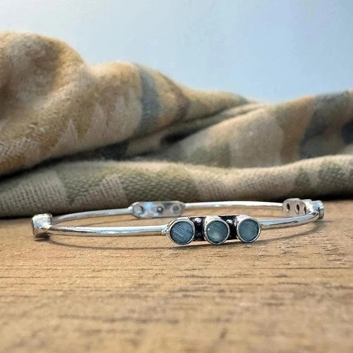 Bracelts 13