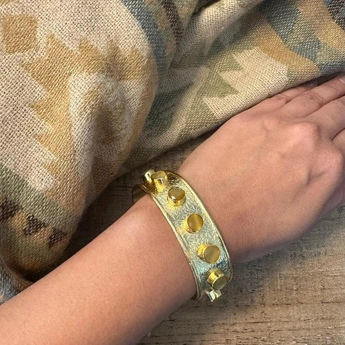 Bracelts 14