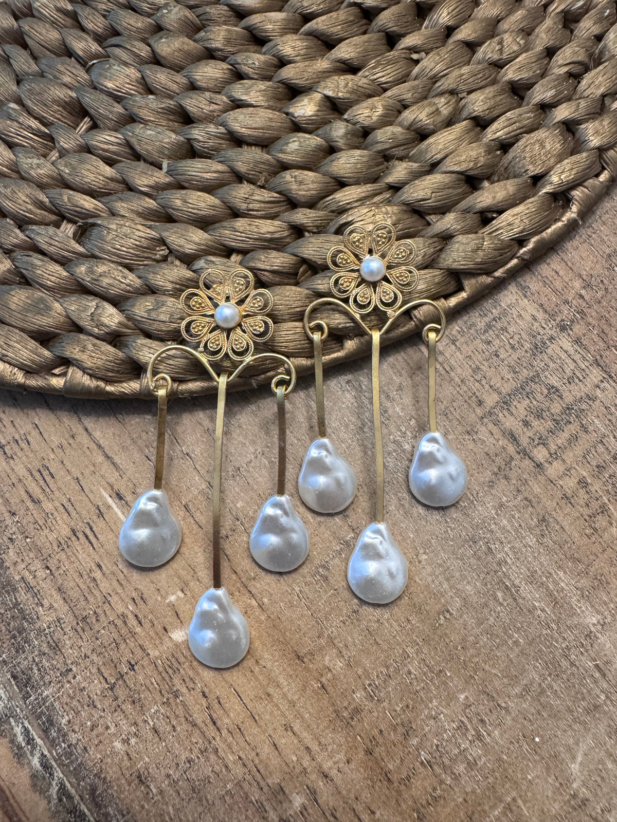 Dew Drop earrings