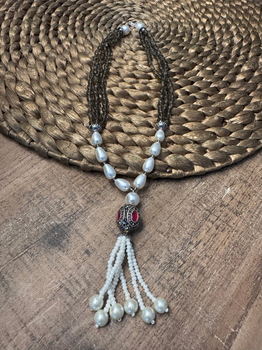 White Royal Necklace